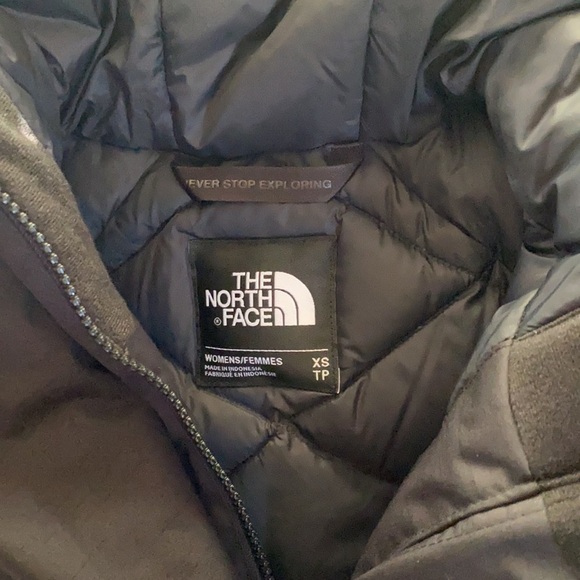 The North Face Crestmont black parka coat XS NWT - Picture 8 of 14